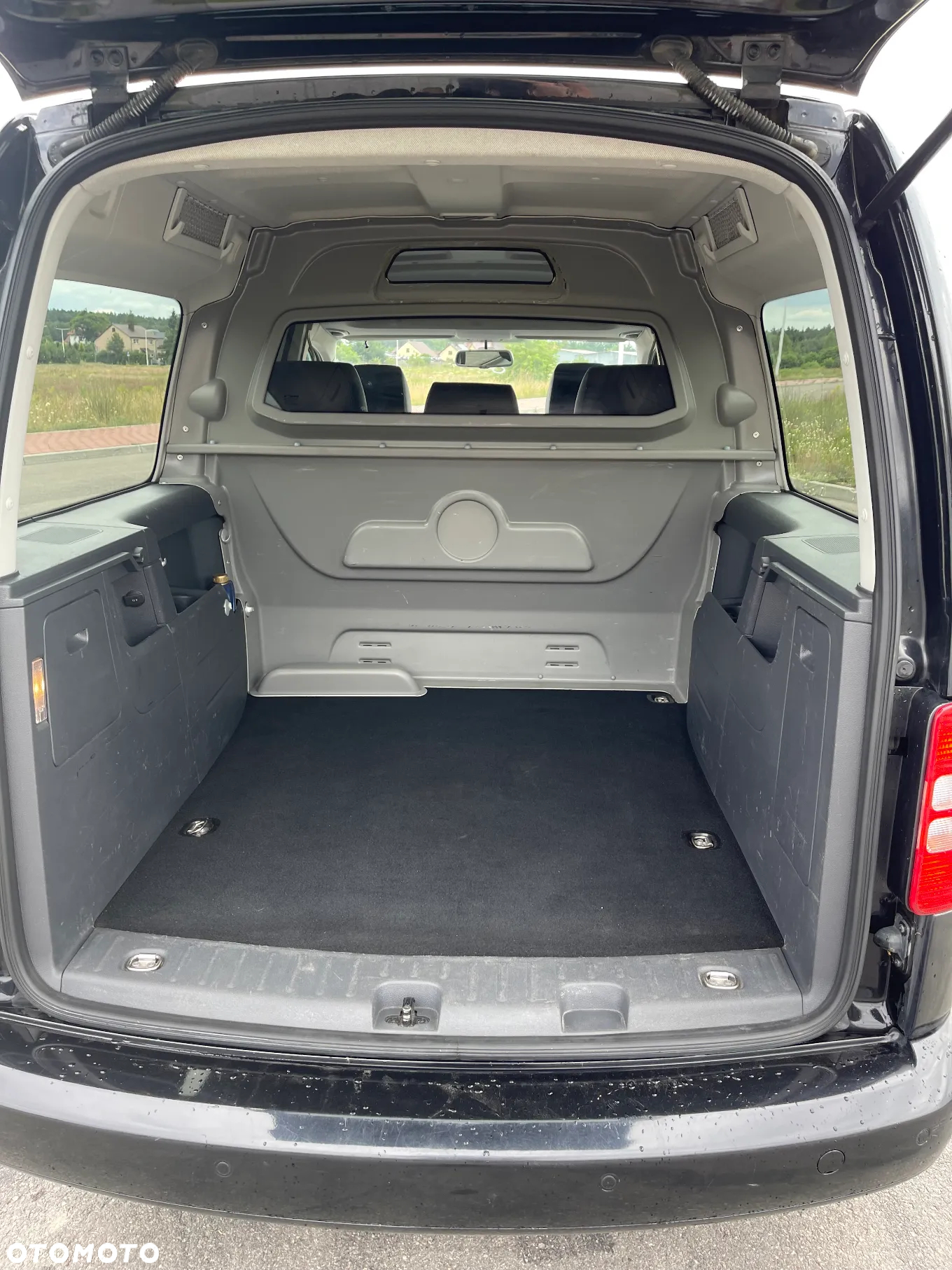 Volkswagen Caddy Maxi 1.6 TDI Comfortline DSG - 13