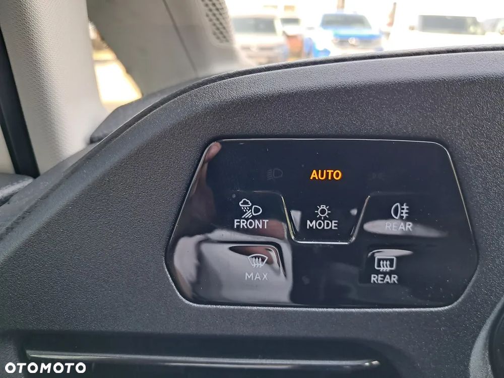 Volkswagen Caddy - 27