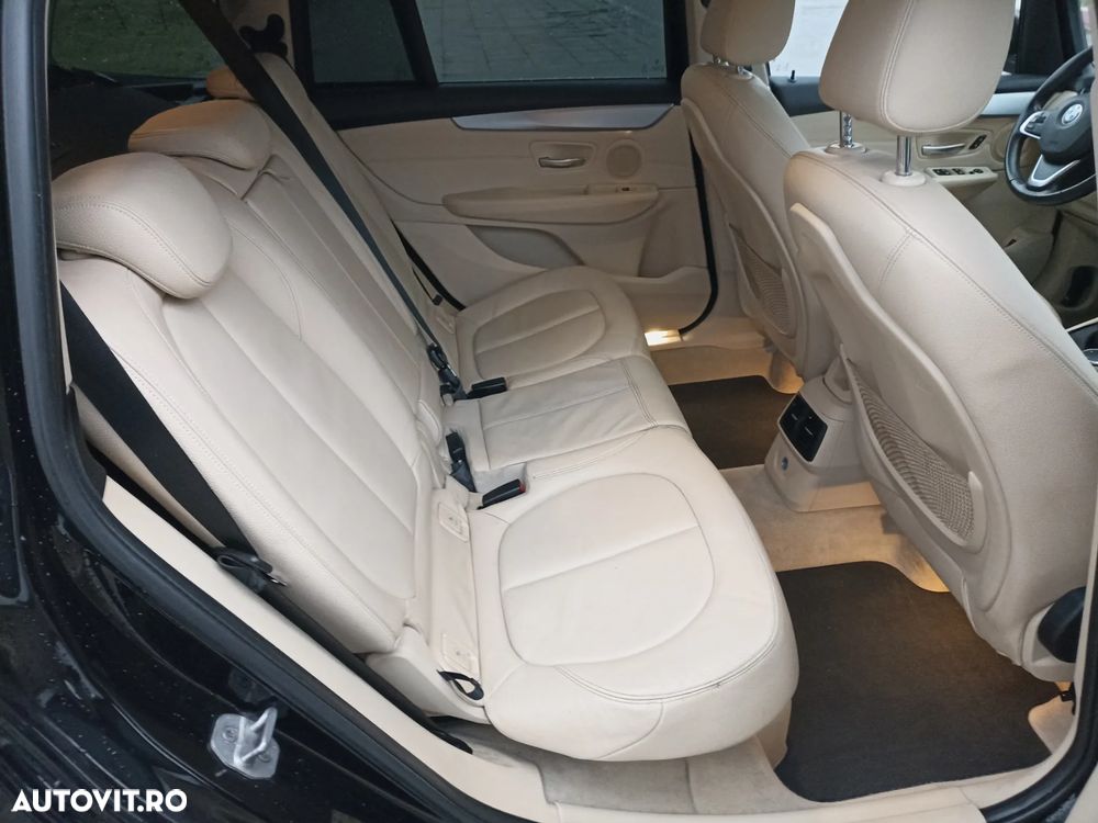 BMW Seria 2 216d Gran Tourer Luxury Line - 19