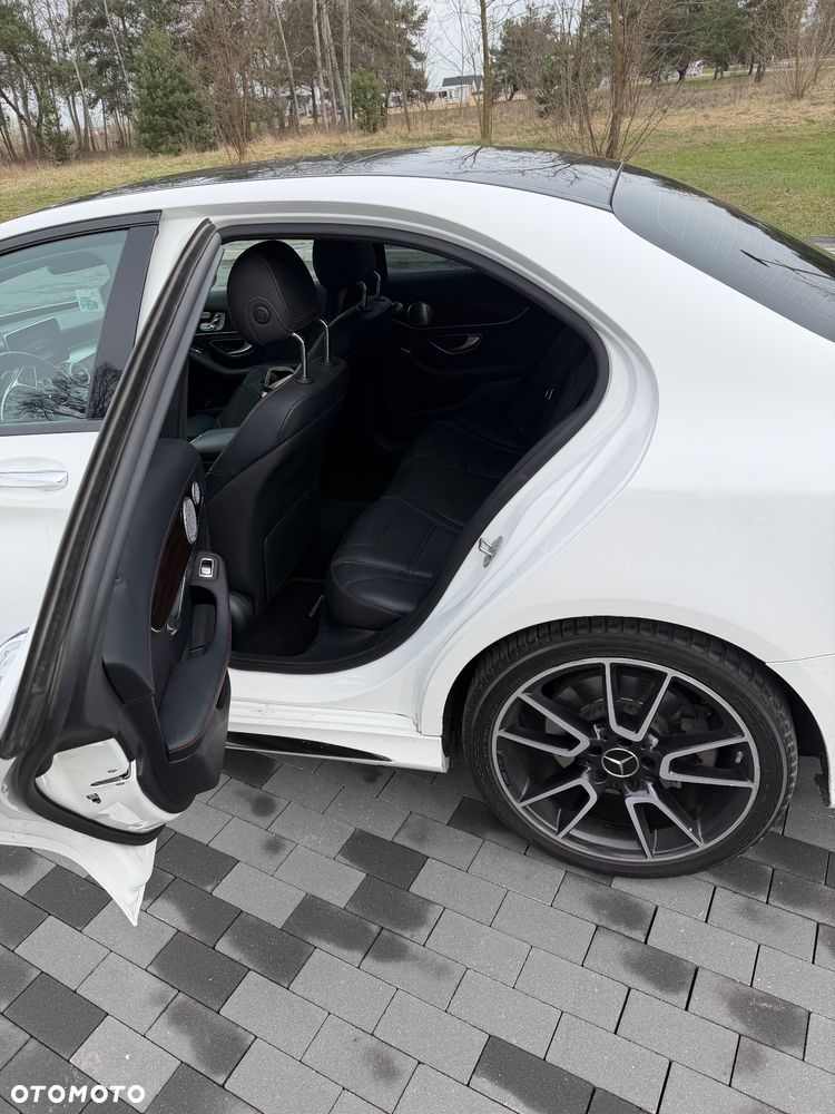 Mercedes-Benz Klasa C AMG 43 4Matic 9G-TRONIC - 17