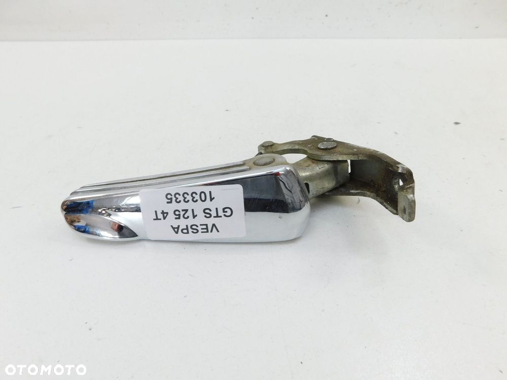 PIAGGIO VESPA GTS 125 4T PODNÓŻEK PASAŻERA TYŁ PRAWY - 2