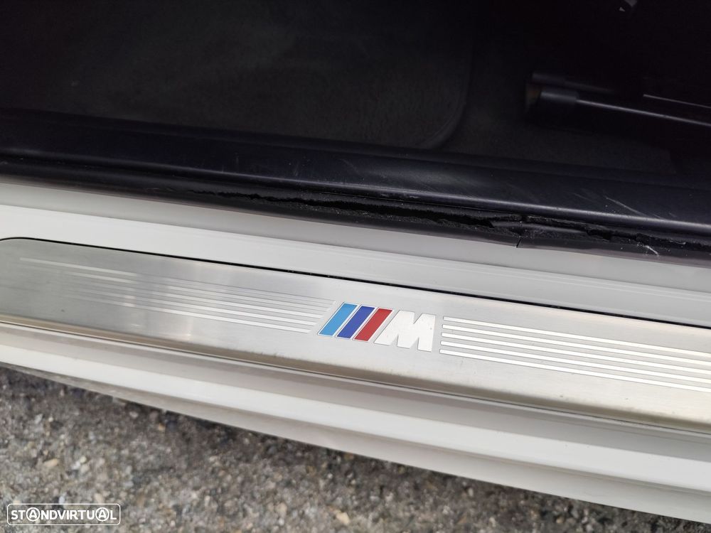 BMW 118 d Pack M - 23