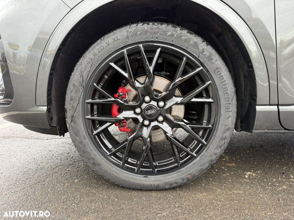 Ford Kuga - 12