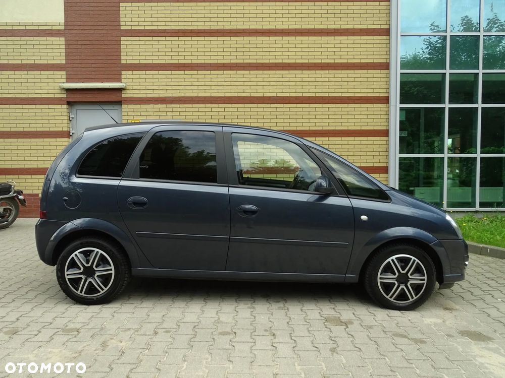 Opel Meriva 1.6 Cosmo MTA - 11