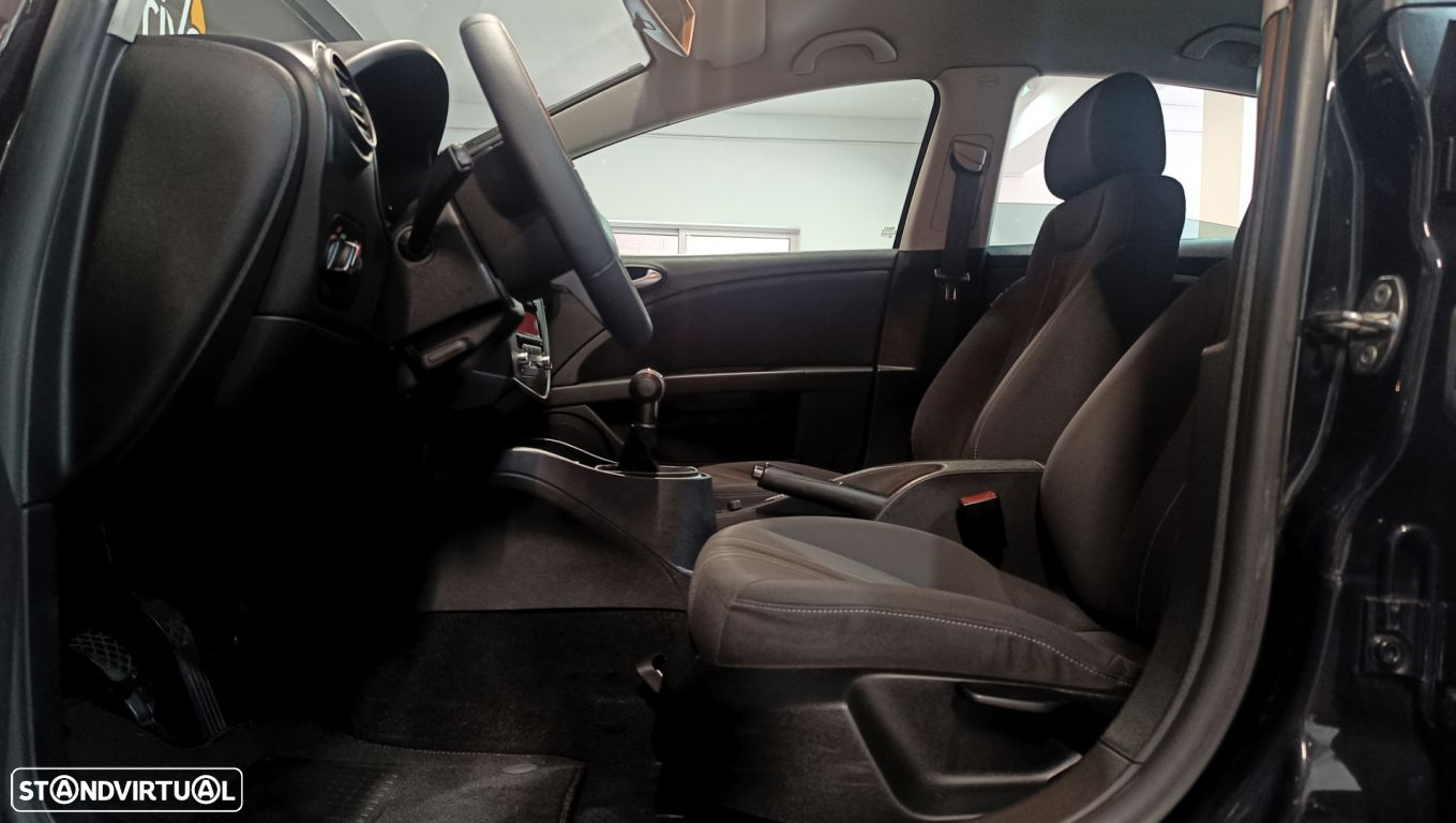 SEAT Leon 1.6 TDI Reference - 23