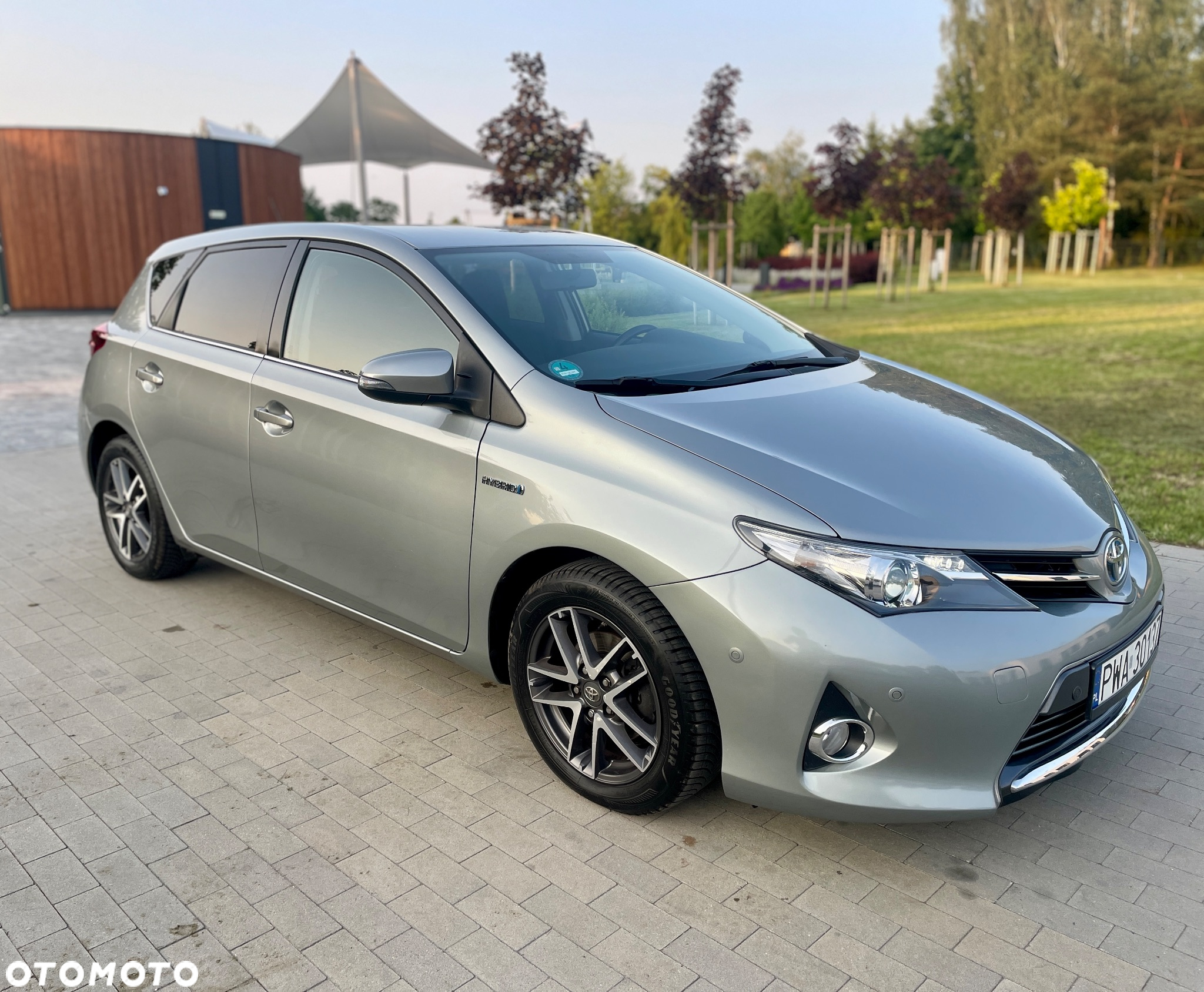 Toyota Auris 1.8 HSD Prestige - 6