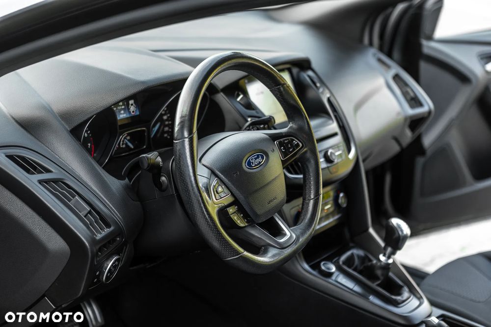 Ford Focus - 22