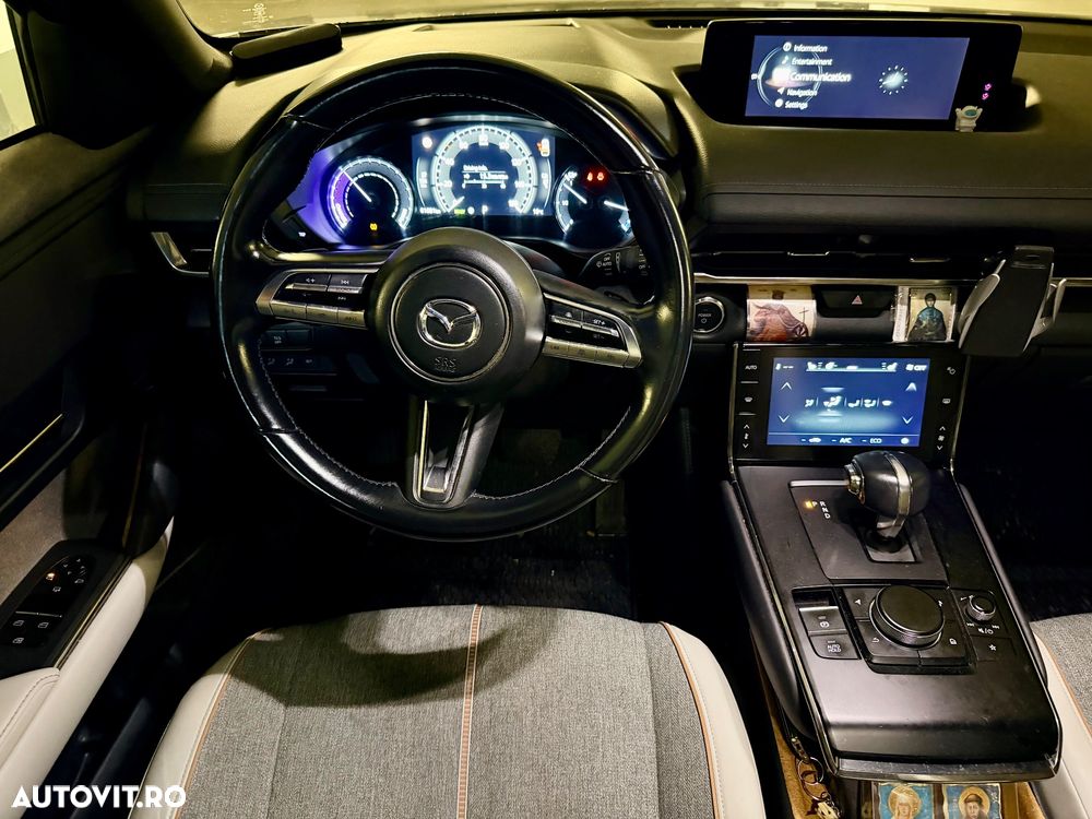 Mazda MX-30 e-Skyactiv EV Advantage (Modern Confidence) - 13