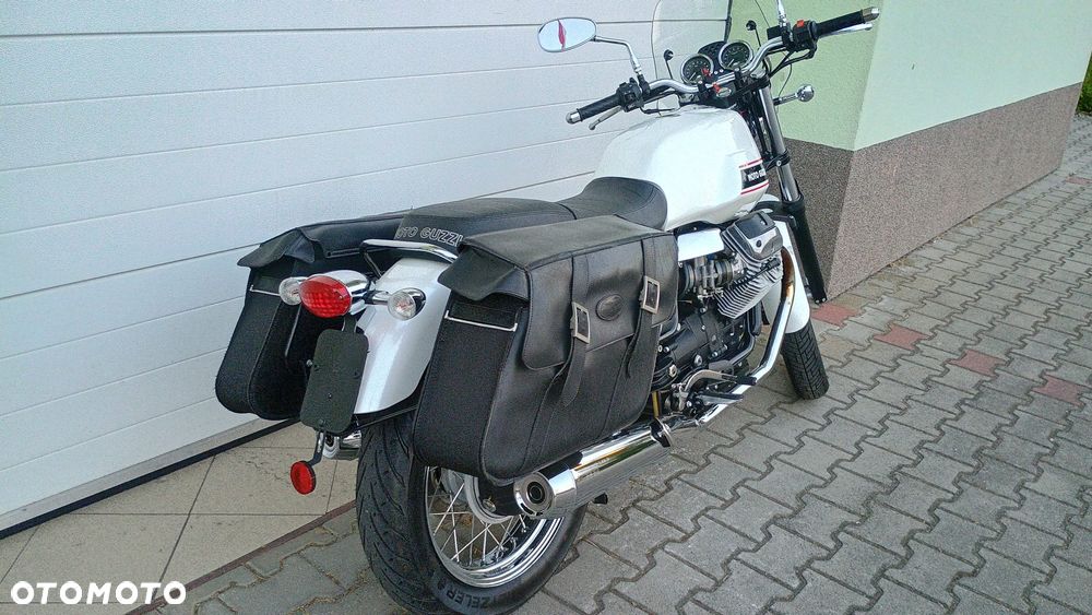 Moto Guzzi V7 - 4