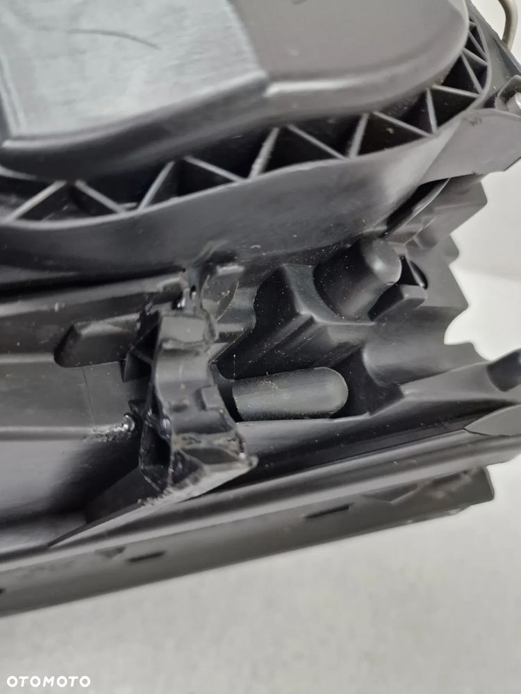 AUDI TT 8J0 PRAWA LAMPA PRZEDNIA PRZÓD XENON , NR 8J0941004D , NR AUKCJI LA520 - 19