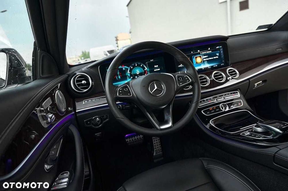 Mercedes-Benz Klasa E - 11