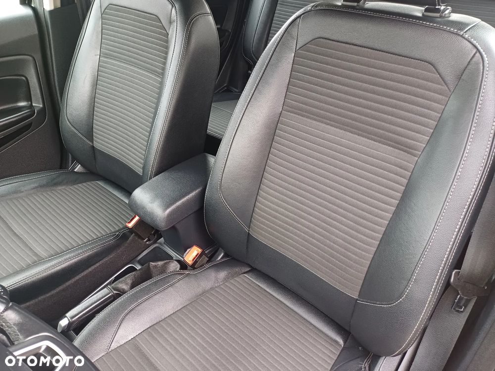 Ford EcoSport 1.5 EcoBlue Titanium ASS - 28