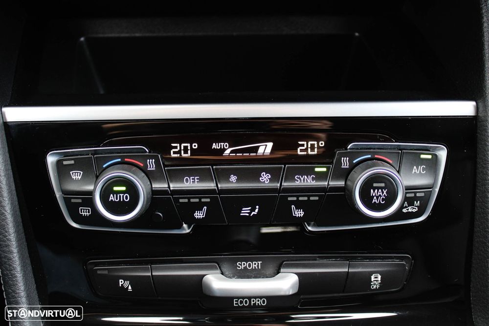 BMW 218 Gran Tourer d 7L Line Luxury - 45