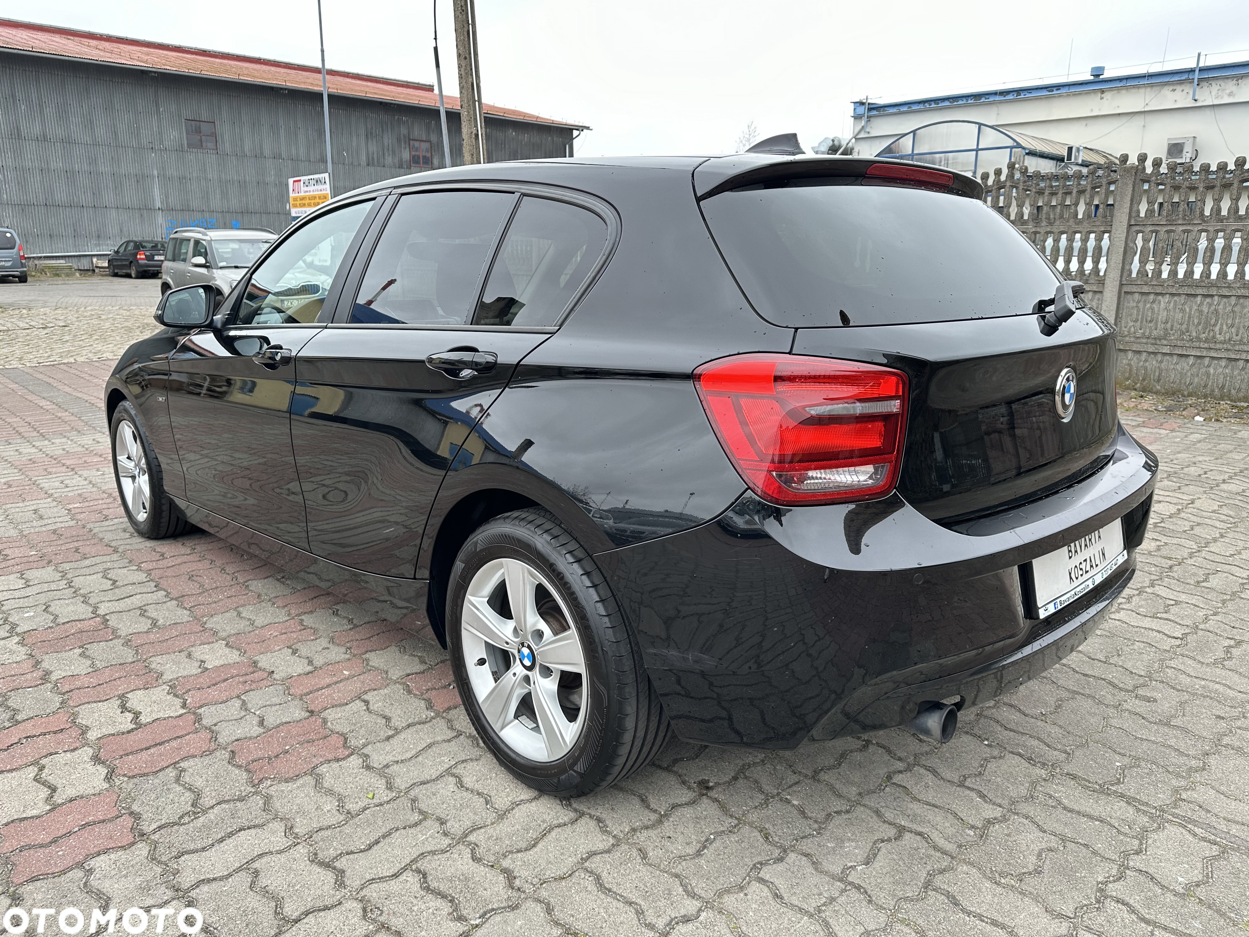 BMW Seria 1 116i - 11