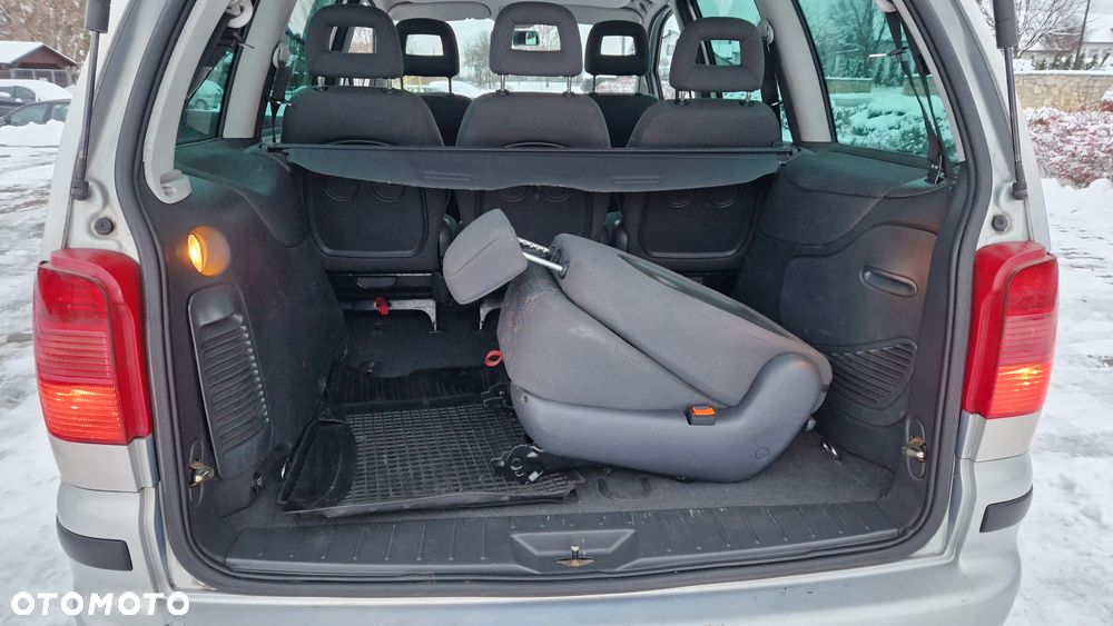 Volkswagen Sharan 1.9 TDI Family - 26