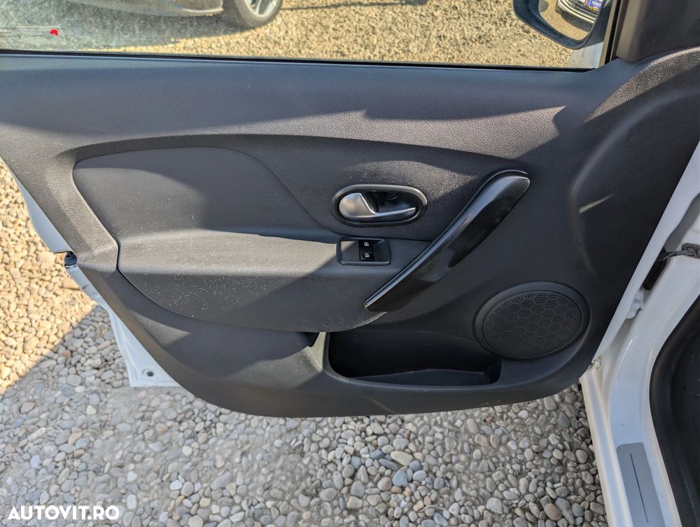 Dacia Logan 1.5 dCi 90 CP Laureate - 11