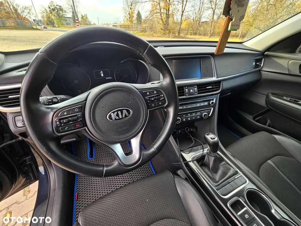 Kia Optima - 33
