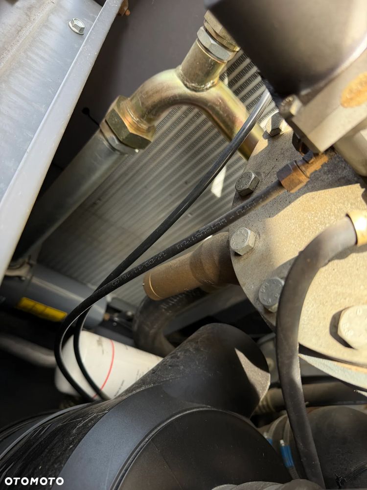 Atlas Copco XAHS 186 Kompresor Śrubowy Sprężarka potężna mocna 11m3. 12 bar regulowanych. Bogata wersja z chłodnicą cyklonową! z Norweskiej Upadłości! Niski Przebieg 1900mtg. 2014rok silnik DEUTZ.150 KM. serwisowany w DEKRA. OKAZJA - 29