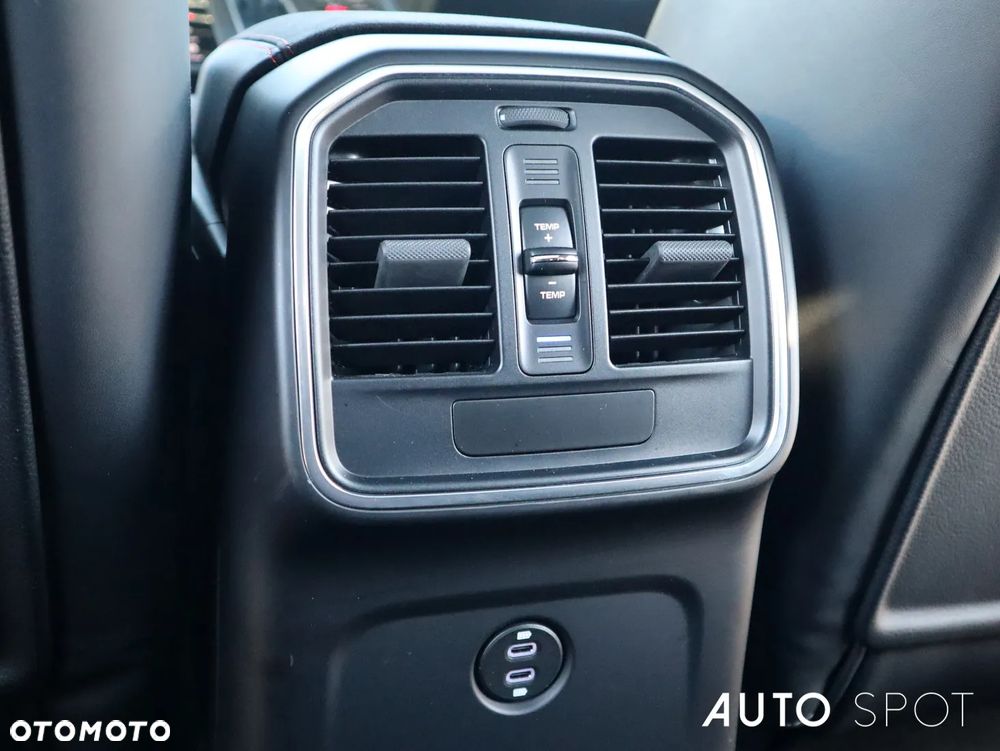 Porsche Macan GTS - 39