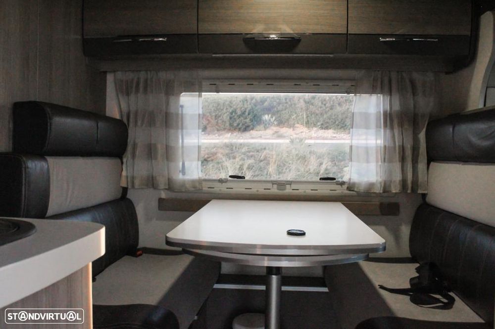 Ford Trigano Chausson - 8