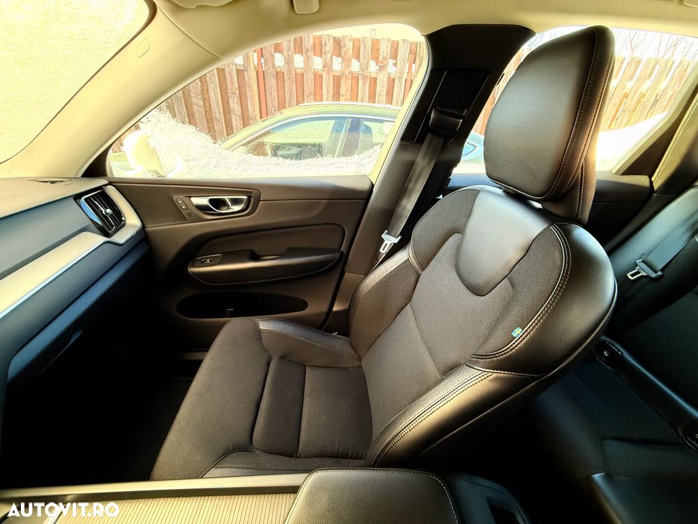 Volvo XC 60 T8 Twin Engine AWD Geartronic Momentum - 15