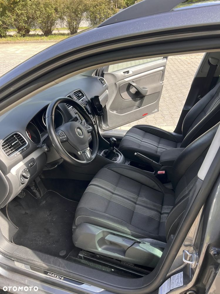 Volkswagen Golf - 13