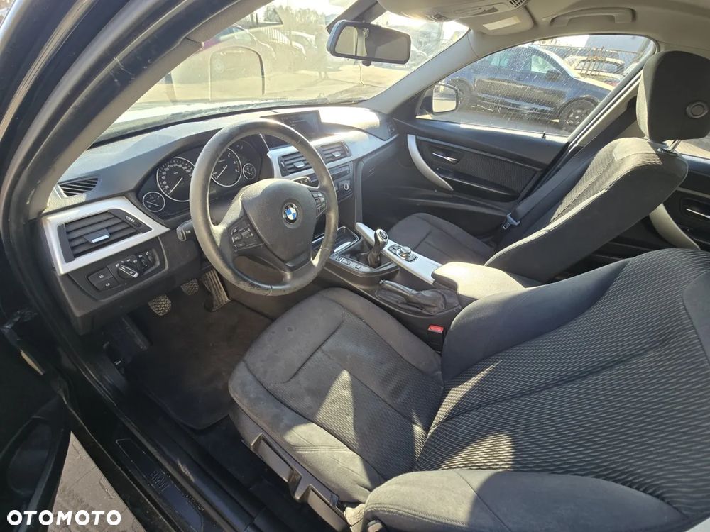 BMW Seria 3 318d - 18
