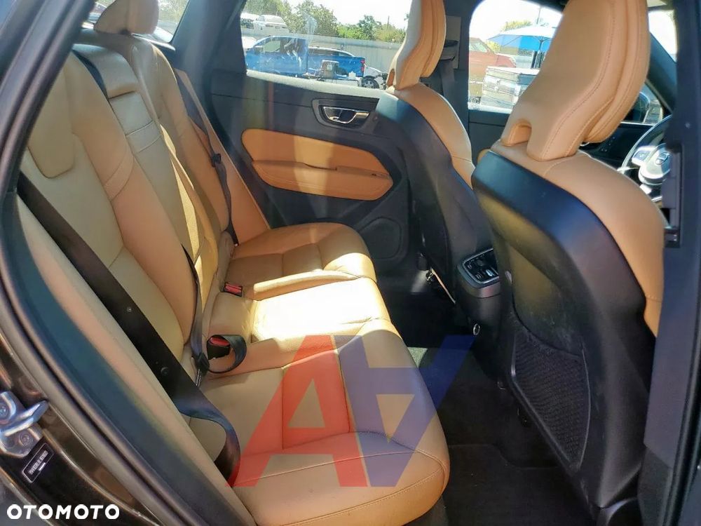 Volvo XC 60 T5 AWD Inscription - 10