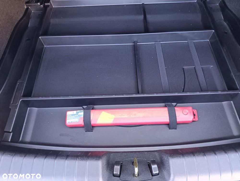 Kia Ceed - 22