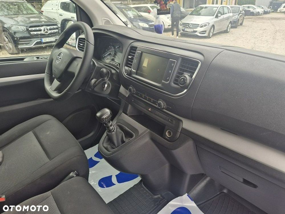 Opel Vivaro - 12