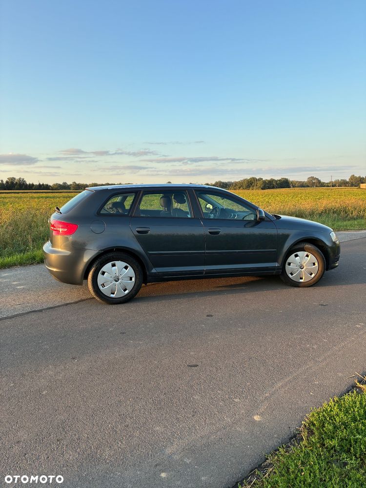 Audi A3 Sportback 1.4 TFSI Ambiente - 3