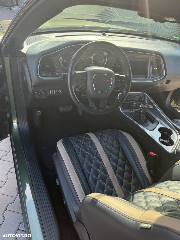Dodge Challenger Automatik SXT Plus - 4