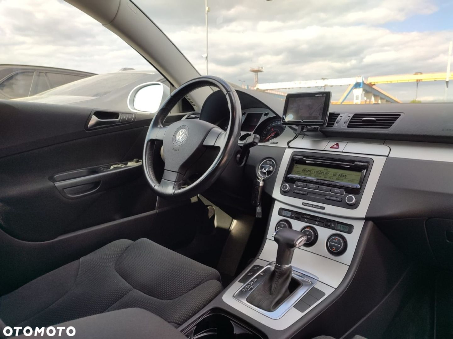 Volkswagen Passat - 8