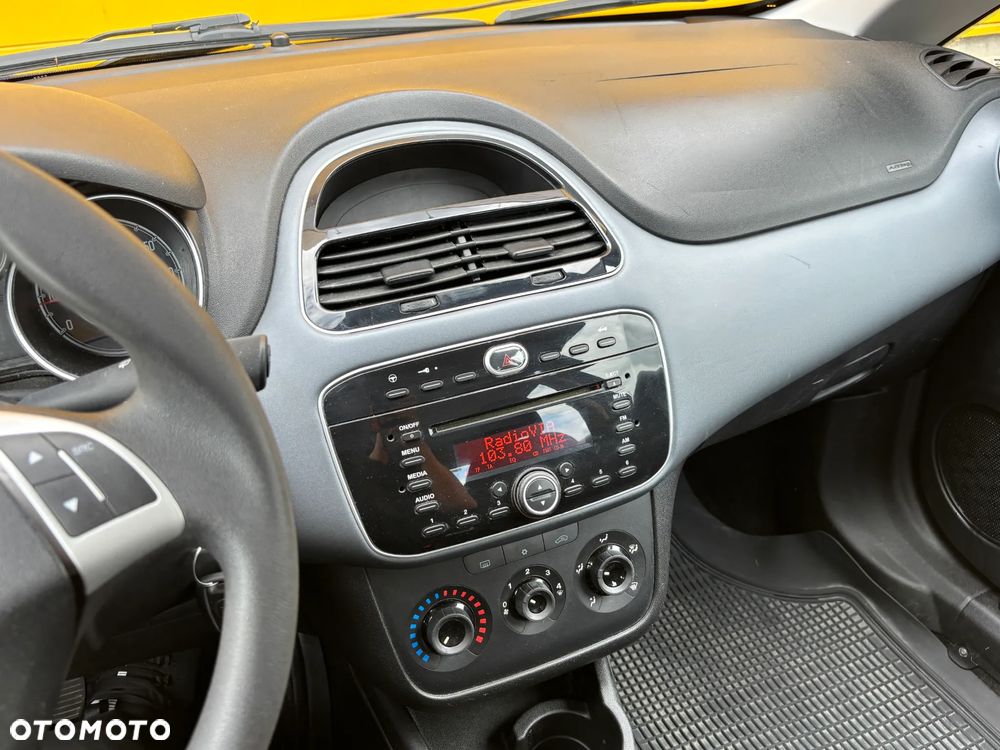 Fiat Punto Evo 1.4 8V Active - 22