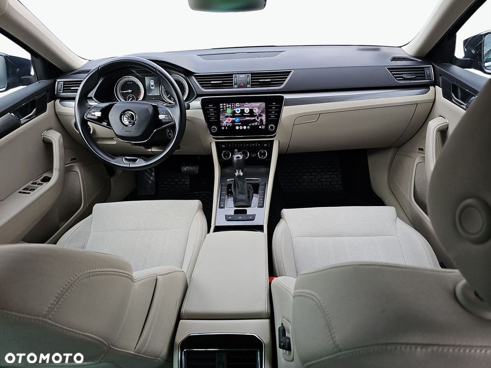Skoda Superb 2.0 TDI SCR Style DSG - 19
