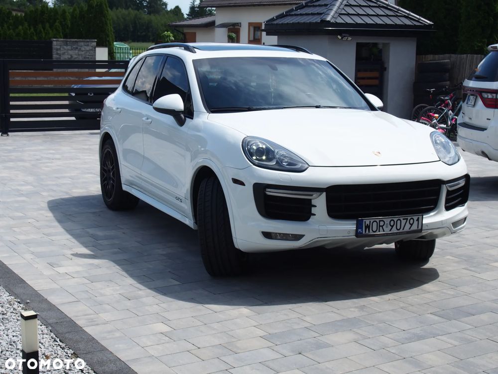 Porsche Cayenne GTS - 13