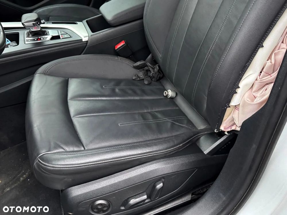 Audi A4 Avant 35 TFSI Sport S tronic - 22