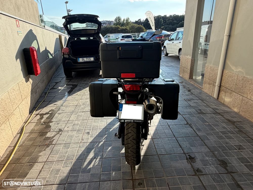 BMW F 750 GS Triple Black - 6