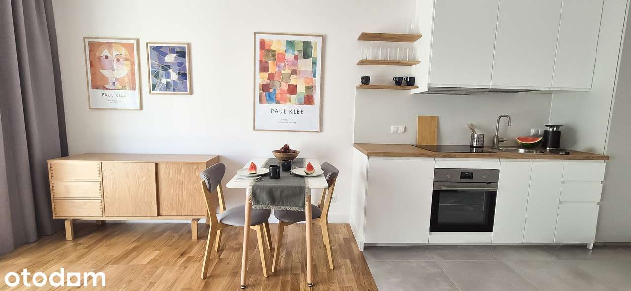 Jasne studio w centrum miasteczka Wilanów | Bezpośrednio