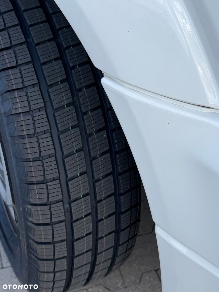 Volkswagen Crafter - 11