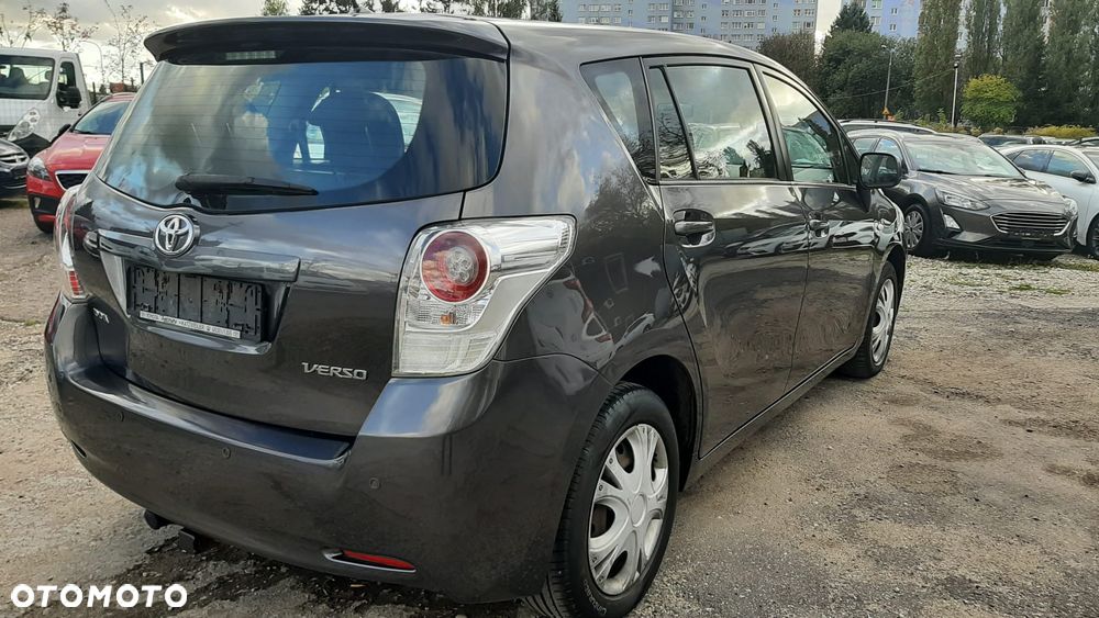 Toyota Verso 1.8 Multidrive Edition - 4