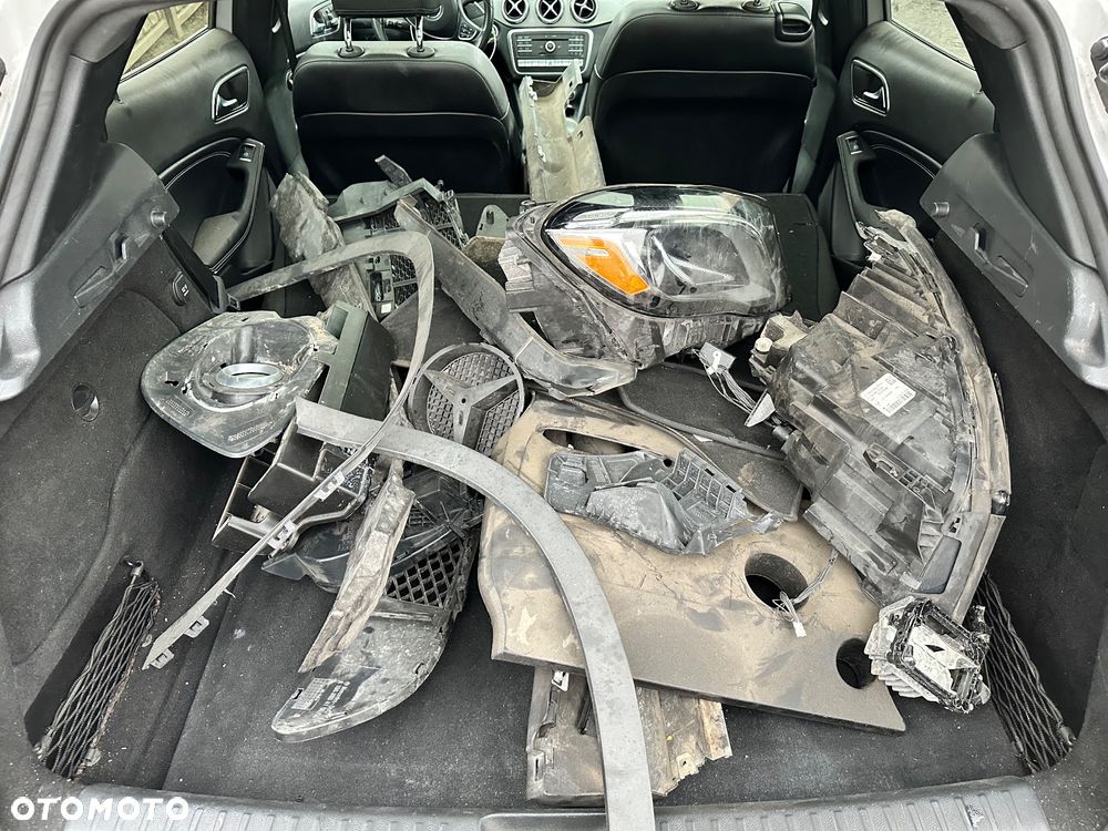 Mercedes-Benz GLA 250 4-Matic - 7