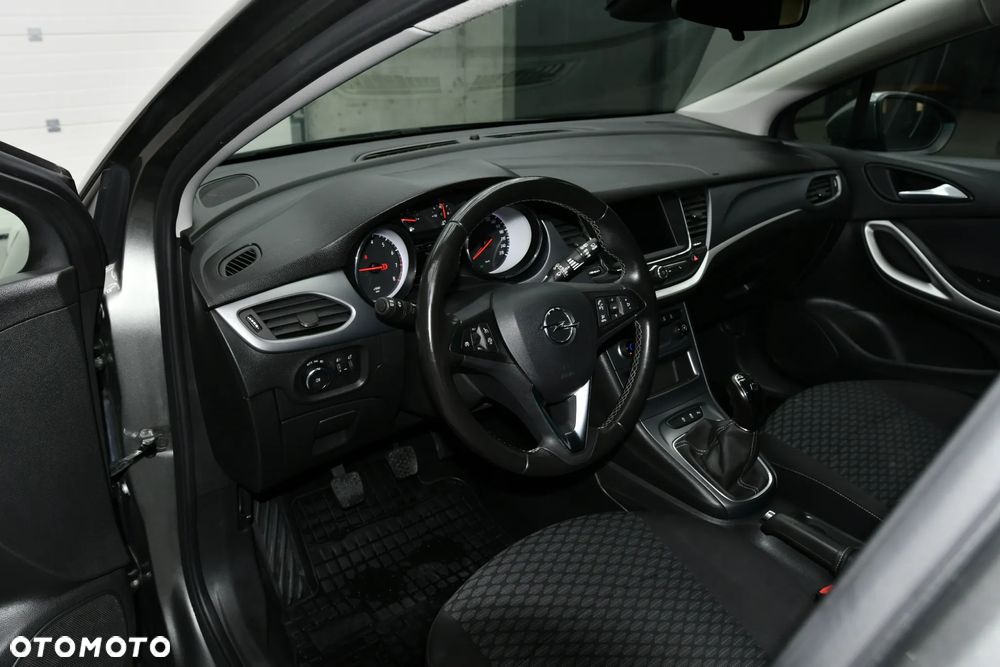 Opel Astra 1.2 Turbo Edition - 13