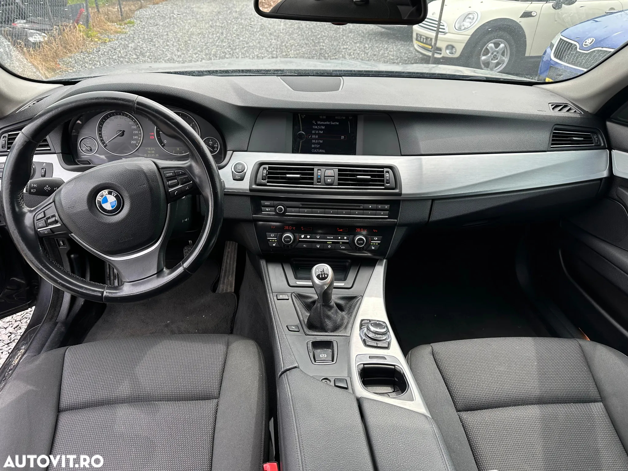 BMW Seria 5 520d Touring - 4