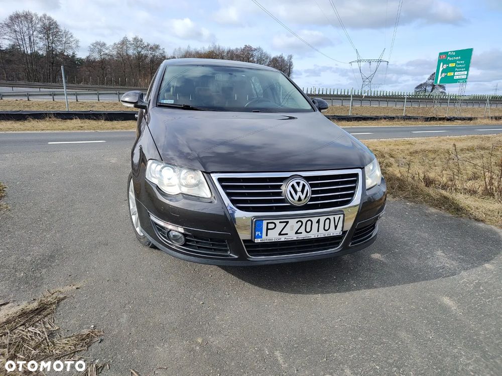 Volkswagen Passat 1.8 TSI Comfortline DSG - 2
