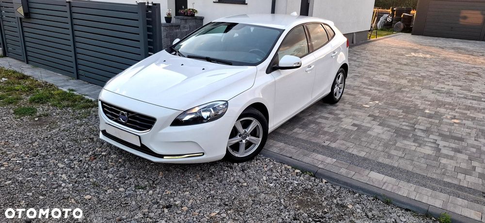 Volvo V40 D4 Kinetic - 19
