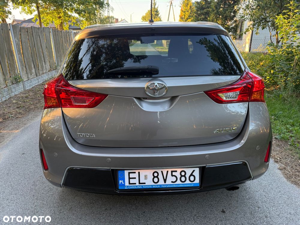 Toyota Auris 1.6 Premium - 6
