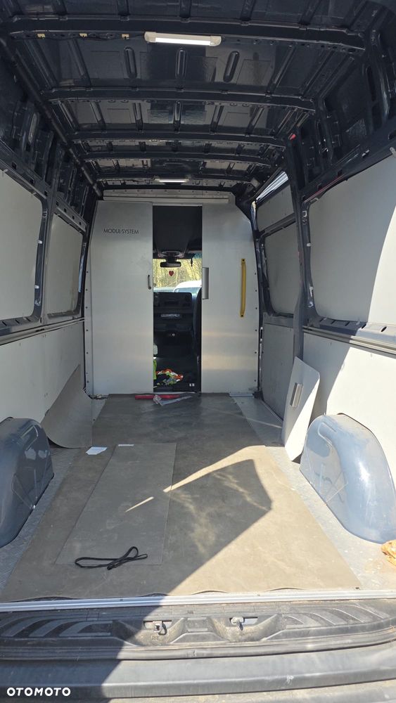 Mercedes-Benz eSprinter - 10