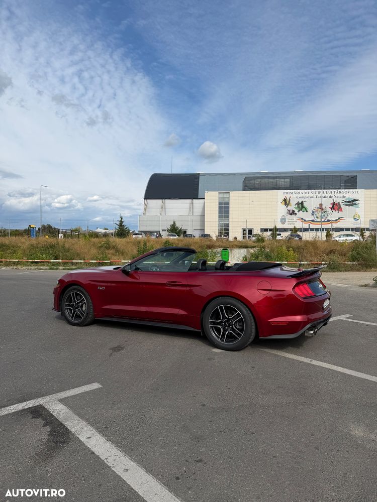 Ford Mustang - 5