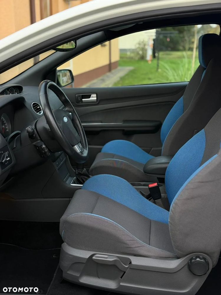 Ford Focus 2.5 ST - 13